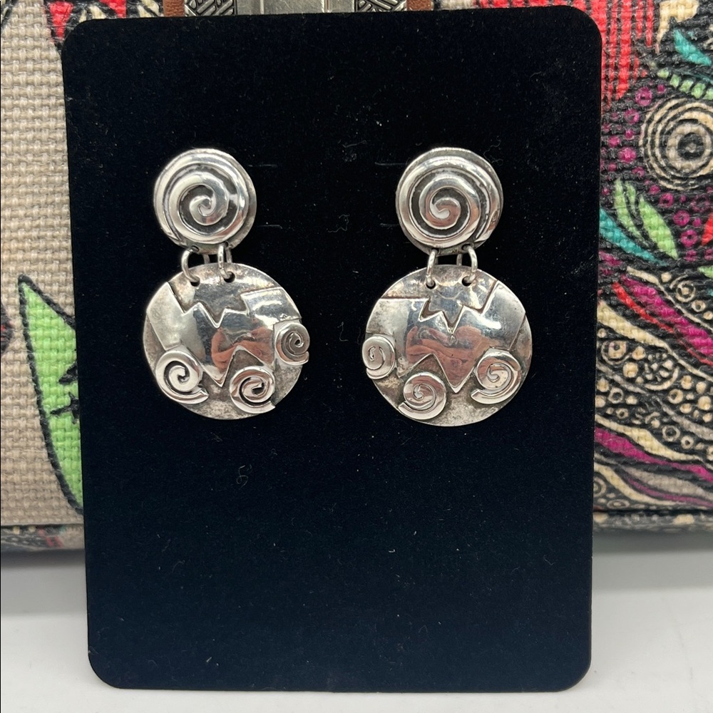 Sterling Silver 925 Earrings Spiral design excellent condition